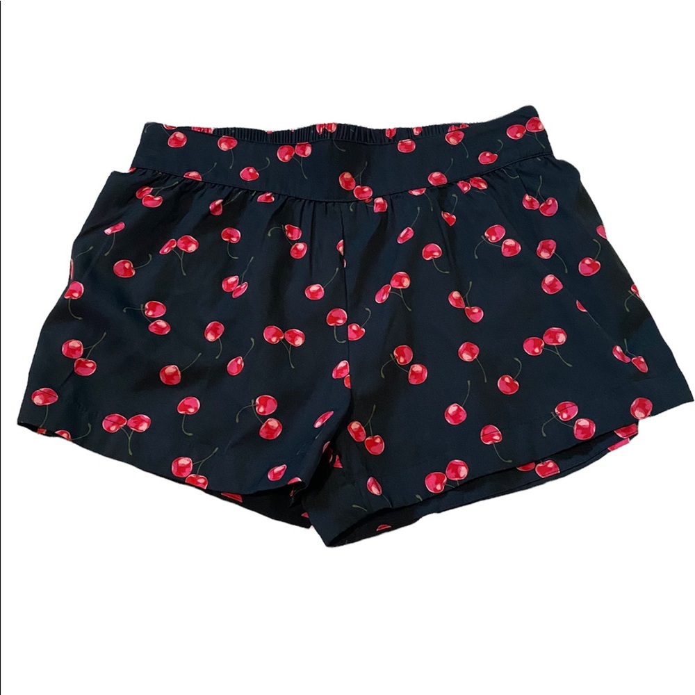 City Streets Cherry Shorts Size Small